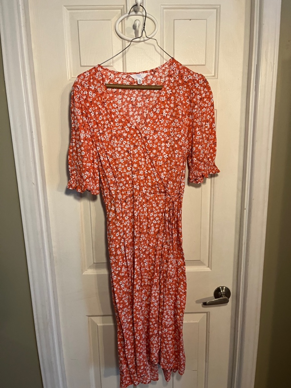 Floral Wrap Midi Dress in Orange - size Small (4-6)